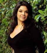 Cynthia Rodriguez Photo 1
